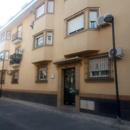 Aurora... Pisos En Alquiler Granada. アパート *