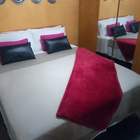 アパート Aurora... Pisos En Alquiler Granada. アルミージャ